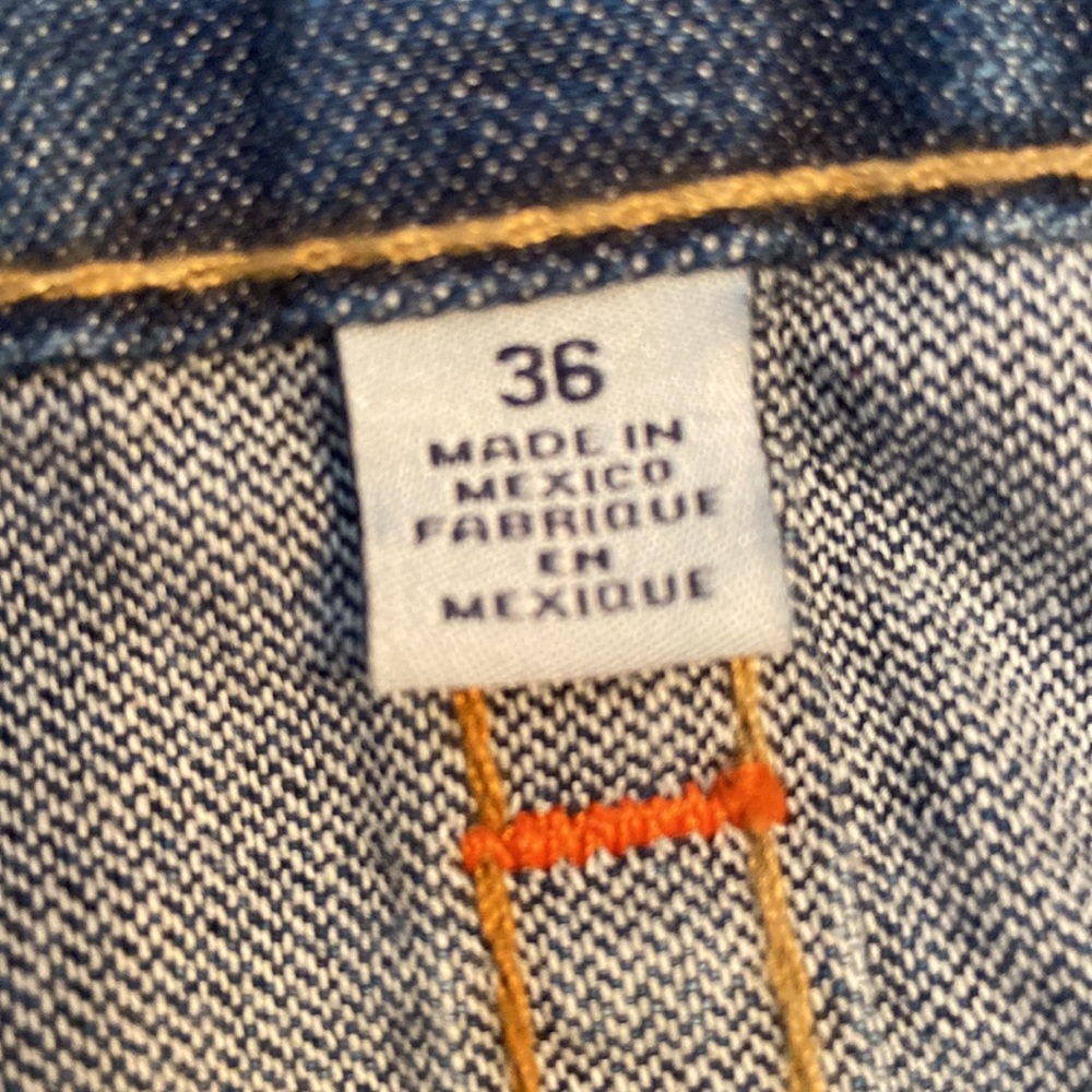 NWT- Mens True Religion distressed, 5 pocket straight jeans, size 36 - Picture 12 of 14